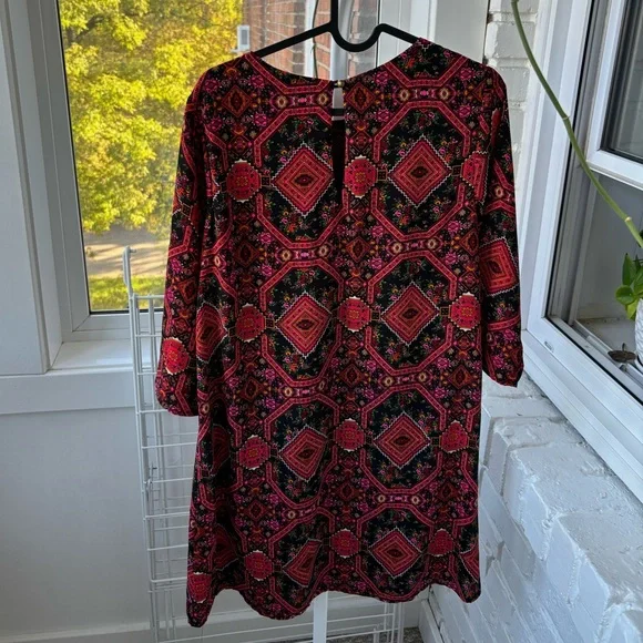 Everly patterned shift dress - Picture 2 of 2